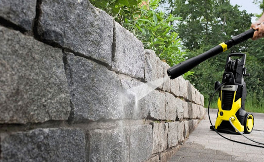 Myjki ciśnieniowe. Co można nimi wyczyścić. Jak dobrać akcesoria i środki czyszczące